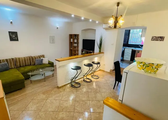 Apartment Dreamy
